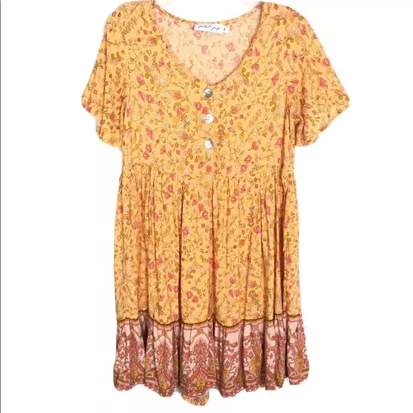 Petal + Pup Febe short sleeve floral dress with a ruffle hem
Size Small - Picture 1 of 8